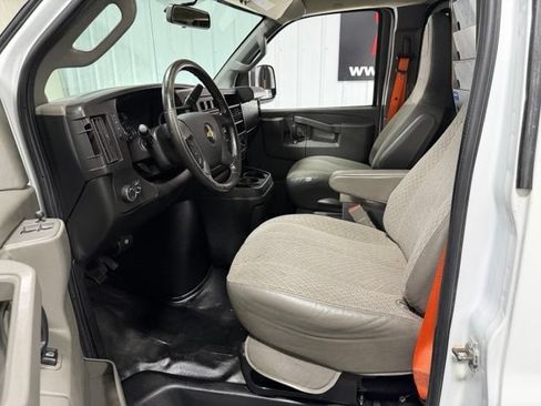 Used 2020 Chevrolet Express 2500 w/ Driver Convenience Package RWD image 7