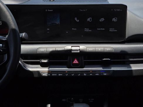 Used 2025 Kia K4 FWD image 12