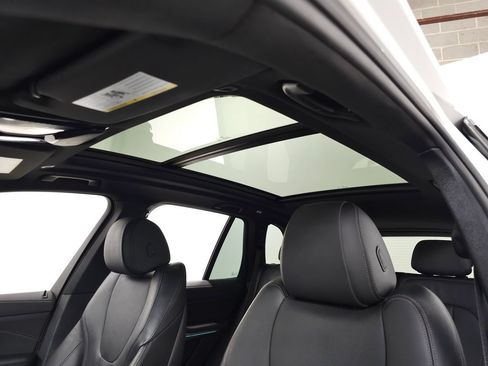 Used 2021 BMW X5 xDrive40i w/ Premium Package AWD/4WD image 18