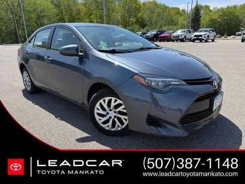Used 2017 Toyota Corolla LE w/ Carpet Mat Package (TMS) FWD image 1