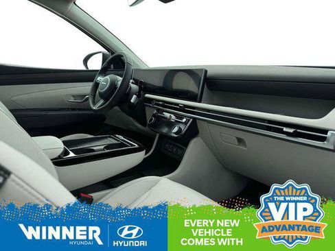 New 2025 Hyundai Tucson SEL image 16