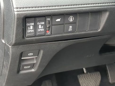 Used 2023 Honda Odyssey Sport image 18