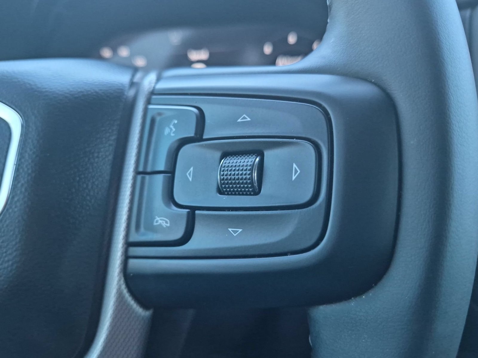 Used 2023 GMC Yukon Denali AWD/4WD image 14