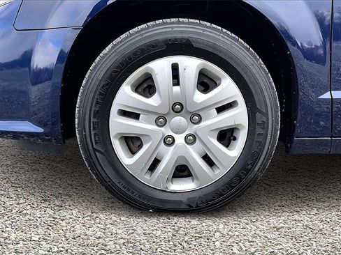 Used 2017 Dodge Grand Caravan SE w/ Power Window Group image 8