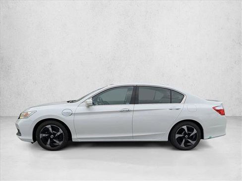 Used 2014 Honda Accord Plug-In Sedan image 9