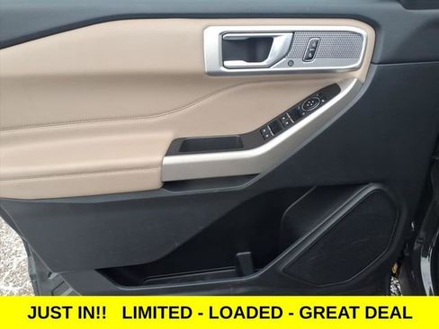 Used 2023 Ford Explorer Limited w/ Class IV Trailer Tow Package image 14