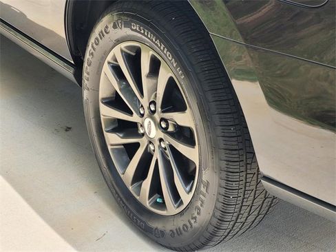 Used 2020 Ford Expedition Limited image 7