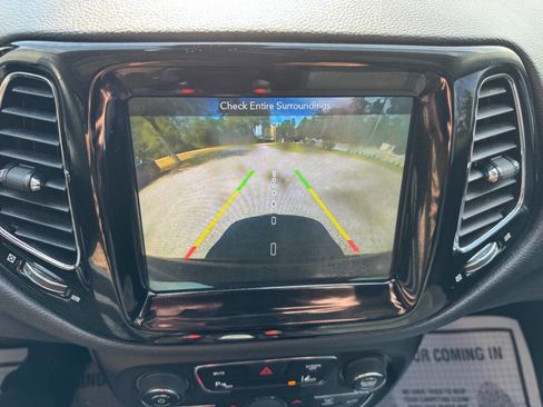 Used 2019 Jeep Compass Limited w/ Advanced Safety Group image 19