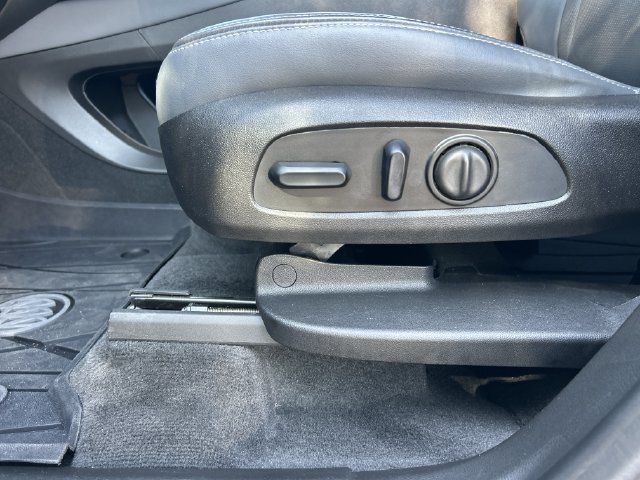 Used 2019 Buick Enclave Premium w/ Experience Buick Package FWD image 12
