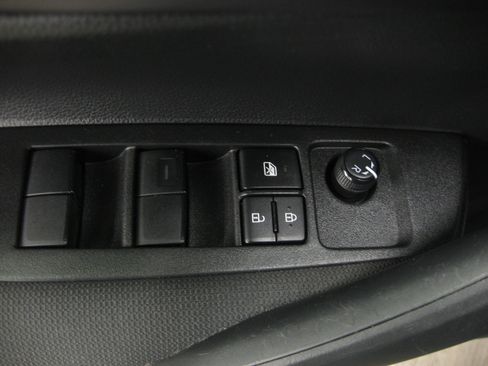 Used 2023 Toyota Corolla LE image 11