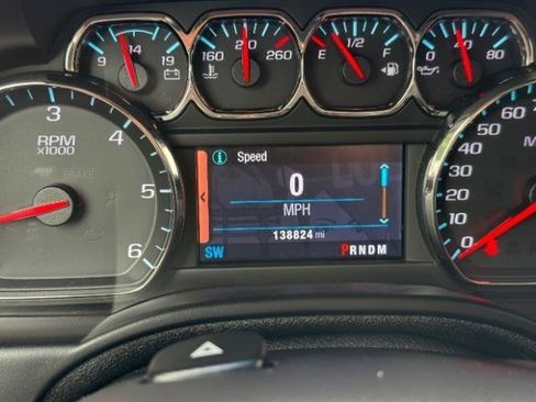 Used 2015 Chevrolet Suburban LTZ AWD/4WD image 24