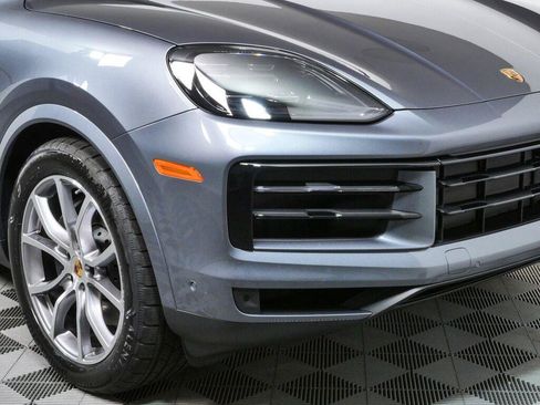 New 2026 Porsche Cayenne Coupe AWD/4WD image 39