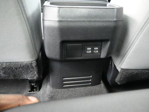 Used 2024 Toyota Tacoma TRD Sport RWD image 21