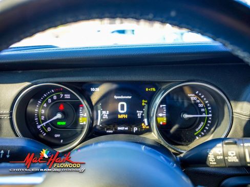 Used 2022 Jeep Wrangler Unlimited Sahara image 22