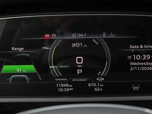 Used 2024 Audi Q8 e-tron Premium Plus image 34