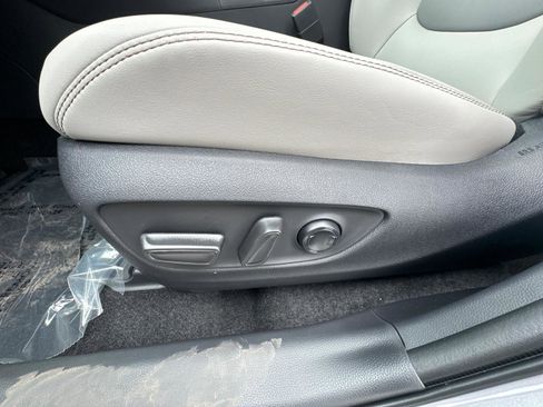 New 2025 Toyota RAV4 XLE Premium image 17