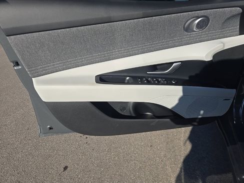 New 2026 Hyundai Elantra Limited image 13