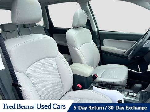 Used 2015 Subaru Forester 2.5i Premium AWD/4WD image 35