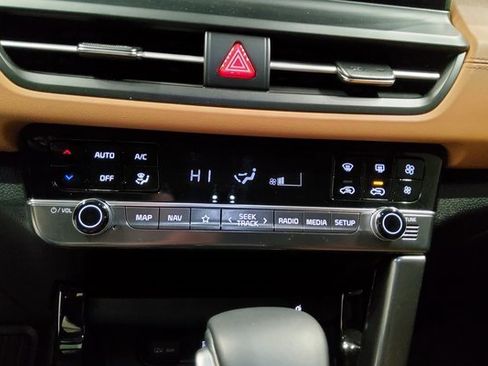 Used 2024 Kia Seltos EX image 37