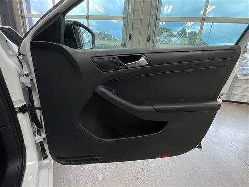Used 2016 Volkswagen Jetta S FWD image 24