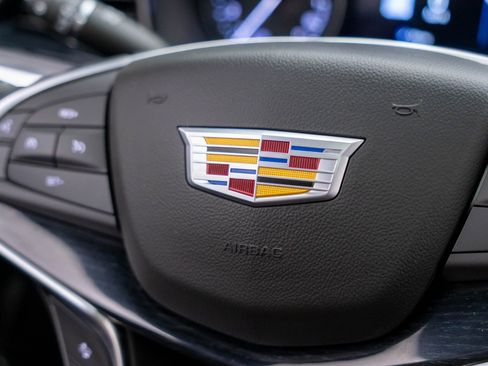 Certified 2025 Cadillac XT5 Premium Luxury w/ Technology Package AWD/4WD image 28