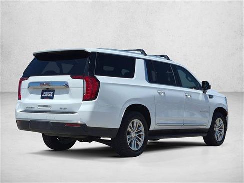 Used 2022 GMC Yukon XL SLT w/ SLT Premium Package RWD image 5