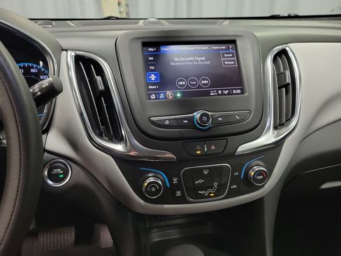 Used 2022 Chevrolet Equinox LS w/ LPO, Floor Liner Package FWD image 14
