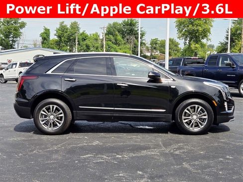 Used 2022 Cadillac XT5 Premium Luxury image 2