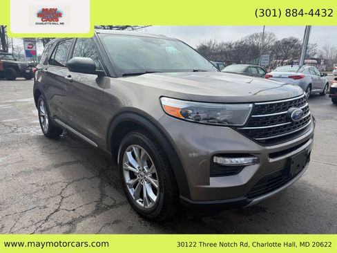 Used 2021 Ford Explorer XLT w/ Equipment Group 202A AWD/4WD image 1