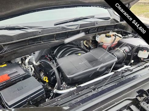 Used 2025 GMC Sierra 1500 SLT image 13