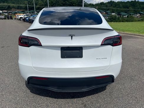 Used 2023 Tesla Model Y Long Range AWD/4WD image 4