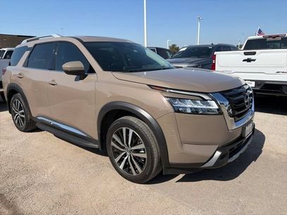 Used 2023 Nissan Pathfinder Platinum w/ Cargo Package