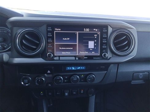 Used 2023 Toyota Tacoma TRD Off-Road image 12