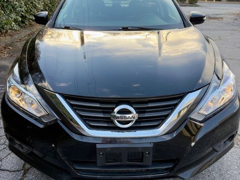 Used 2016 Nissan Altima 2.5 SV w/ Convenience Package image 11