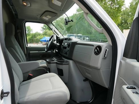 Used 2024 Ford E-450 and Econoline 450 Super Duty w/ Power Windows & Locks Group RWD image 11