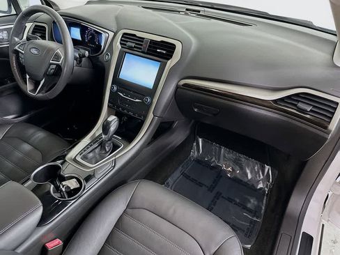 Used 2015 Ford Fusion SE w/ Equipment Group 202A image 32