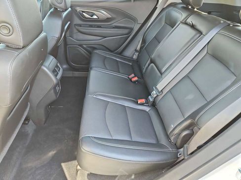 Used 2022 GMC Terrain SLT w/ Tech Package image 36