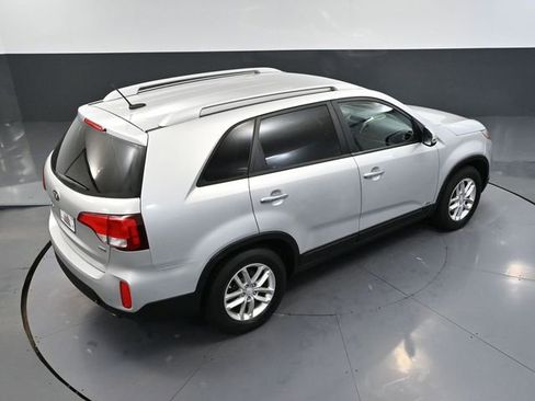 Used 2015 Kia Sorento LX image 51