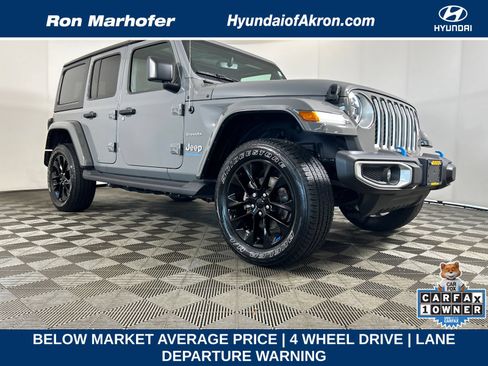 Used 2023 Jeep Wrangler Unlimited Sahara AWD/4WD image 1