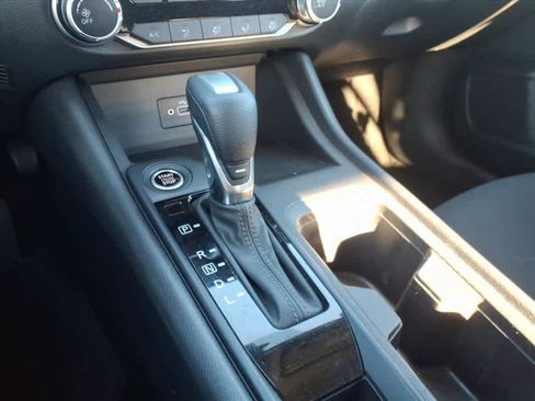 Certified 2023 Nissan Sentra S image 19