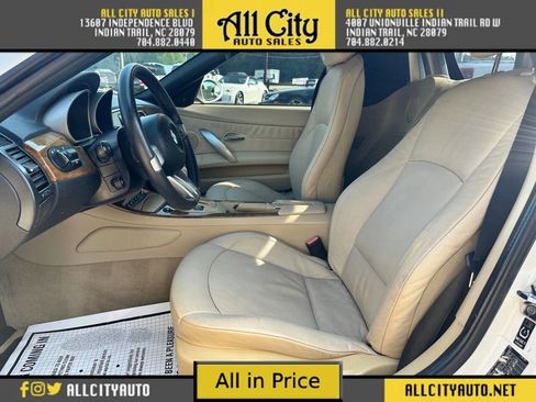 Used 2005 BMW Z4 2.5i image 9