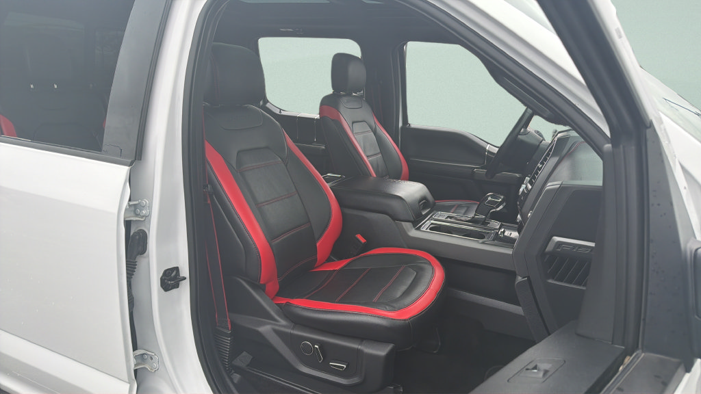 Used 2018 Ford F150 Lariat w/ Equipment Group 502A Luxury AWD/4WD image 18