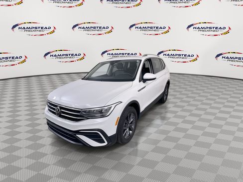 Used 2023 Volkswagen Tiguan SE AWD/4WD image 4