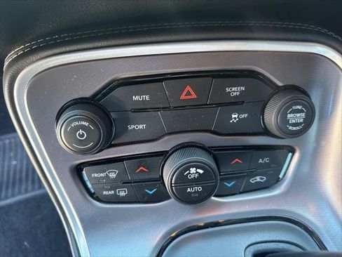 Used 2019 Dodge Challenger SXT AWD/4WD image 15