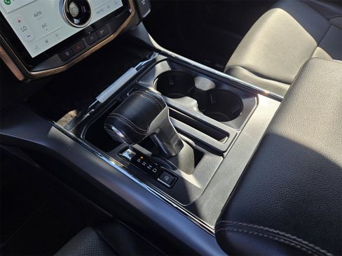 Used 2022 Ford F150 Lightning Lariat w/ Tow Technology Package image 18