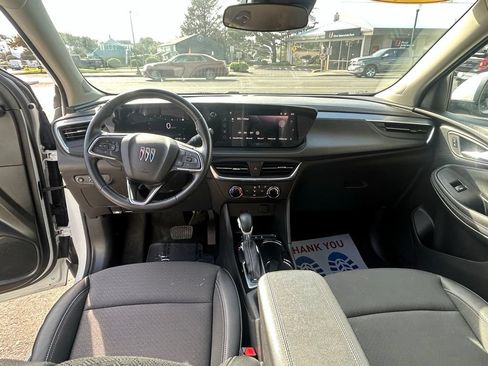 Used 2024 Buick Encore GX Preferred FWD image 14
