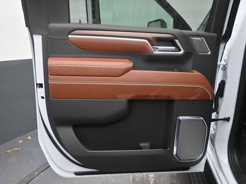 New 2026 GMC Sierra 2500 Denali Ultimate image 15