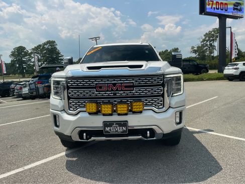 Used 2022 GMC Sierra 2500 Denali w/ Technology Package AWD/4WD image 2