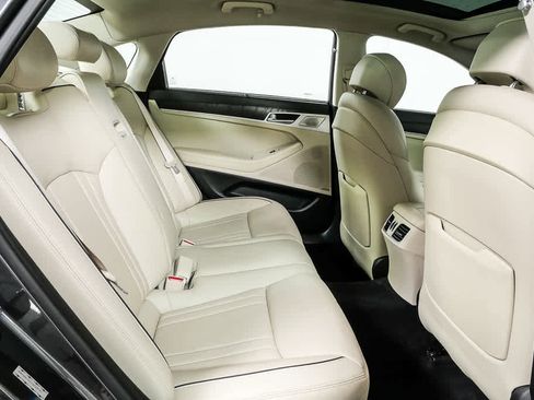 Used 2018 Genesis G80 3.8 w/ Option Group 03 image 23