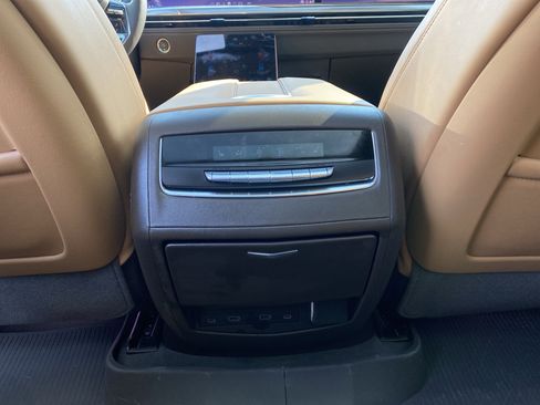 Used 2025 Cadillac Escalade ESV Premium Luxury w/ Touring Package image 30